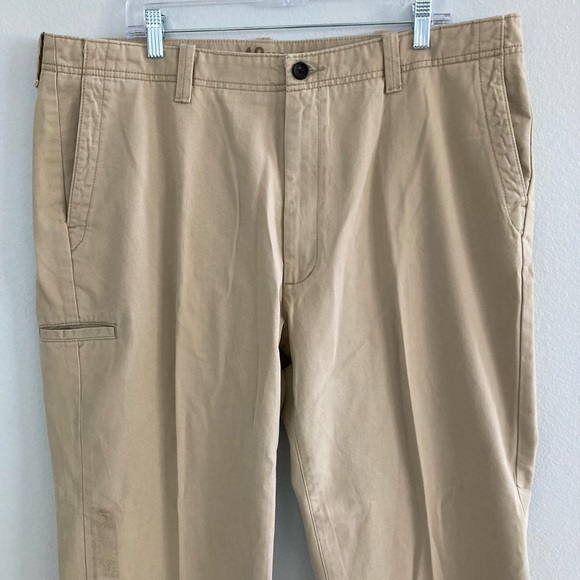 Haggar Men's The Garrison Premium Chino Straight Fit Pants Size 40x32 "NEW" - Picture 5 of 8
